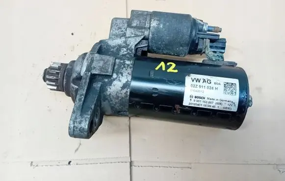 Volkswagen Golf VI Starter motor 02Z911024H