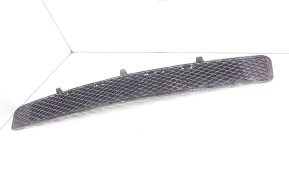 Mercedes-Benz C W204 Front bumper lower grill A2048852123