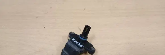 Saab 9-5 Air pressure sensor 55560162