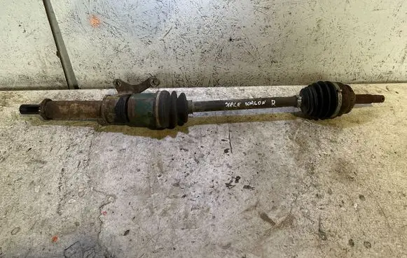 Mitsubishi Space Wagon Front driveshaft