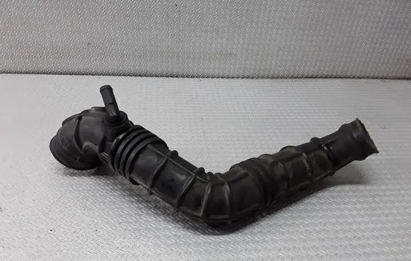 Mitsubishi Carisma Turbo air intake inlet pipe/hose