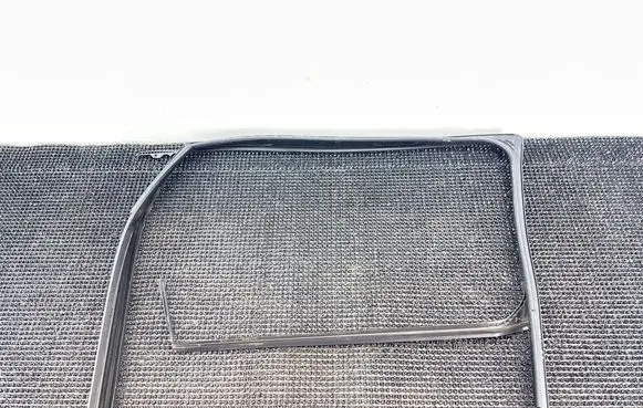 Ford Transit - Tourneo Connect Rubber seal front door window/glass 2K7837432E