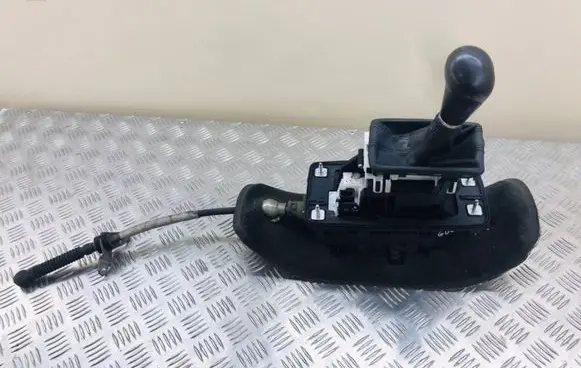 Audi A5 8T 8F Gear shifter/selector 8K2713041