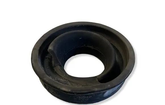 BMW 1 F20 F21 Rear coil spring rubber mount 6764419
