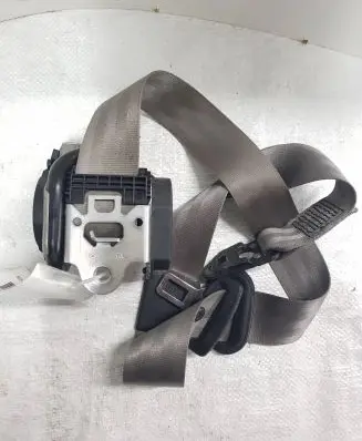 Audi A4 S4 B7 8E 8H Front seatbelt 8E0857706F 125102007 601918200C