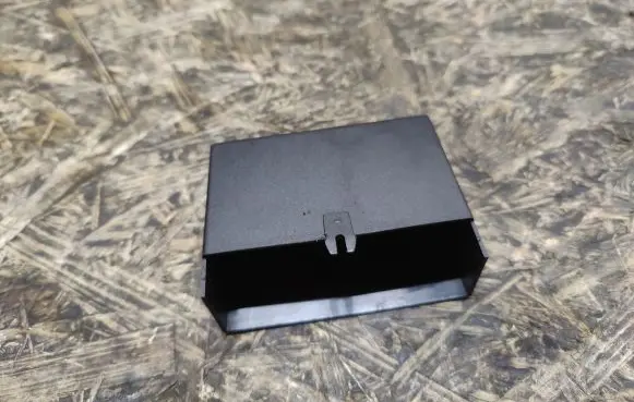 Jaguar XK8 - XKR Fuse box cover LJA6735AB