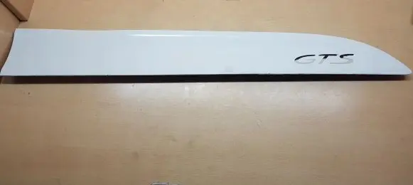 Porsche Macan (95B) Front door trim (molding) 95B837890