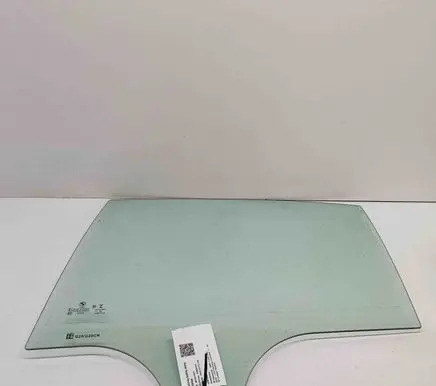 BMW 3 G20 G21 Rear door window glass 7432233