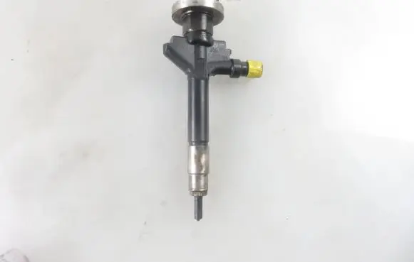 Mazda 6 Fuel injector 13H50B