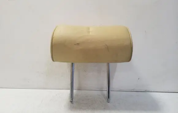 Volkswagen Phaeton Rear seat headrest 