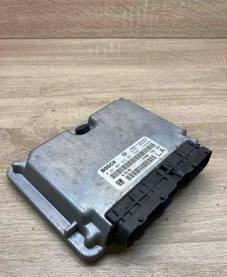 Opel Vectra B Engine control unit/module ECU 90508986 0281001633
