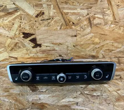 Audi Q3 8U Climate control/heater control trim 83A820043S