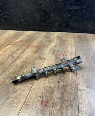 Fuel main line pipe