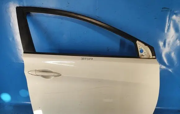 Hyundai Elantra Front door 760043X500