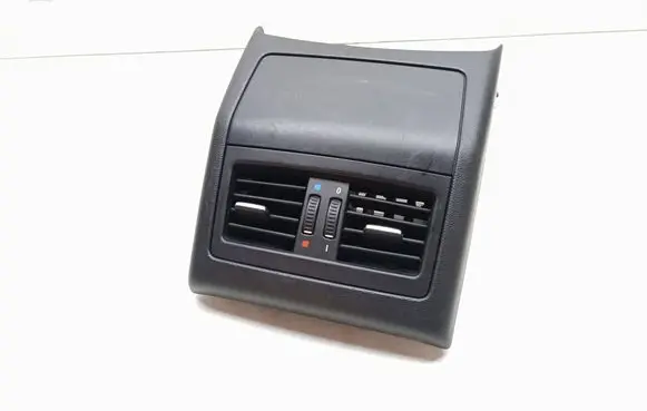BMW 3 E90 E91 Rear air vent grill 7132381