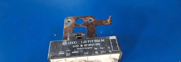 Seat Ibiza IV (6J,6P) Coolant fan relay 1j0919506m