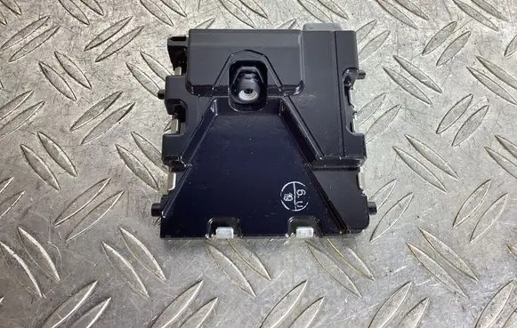 Windshield/windscreen camera