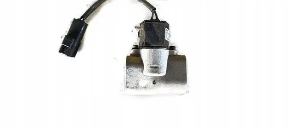 Mazda 5 A/C compressor mount bracket 107KW