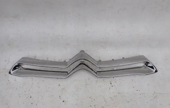 Citroen DS4 Front bumper upper radiator grill 9688184677