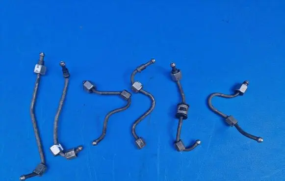 Alfa Romeo Brera Fuel injector supply line/pipe 