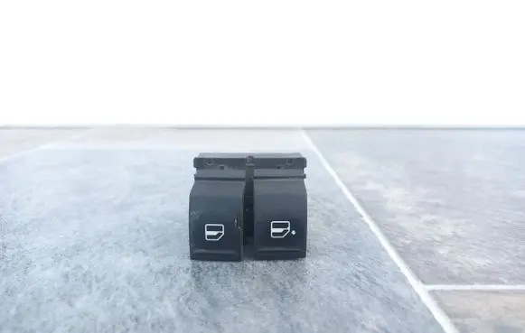 Electric window control switch