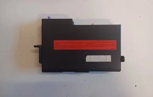 BMW 5 E39 CD/DVD changer 6913389-BMW