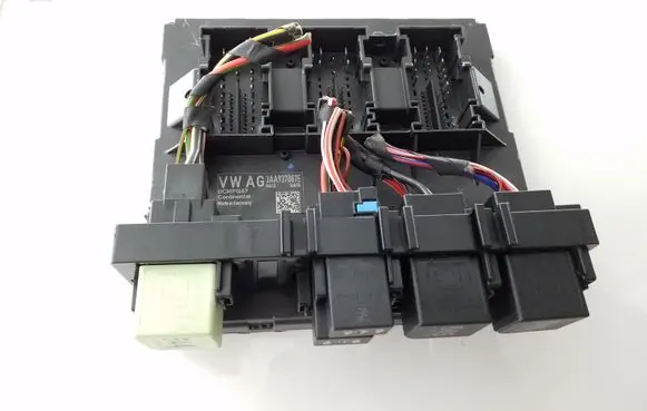 Volkswagen PASSAT B7 Comfort/convenience module 3AA937087E