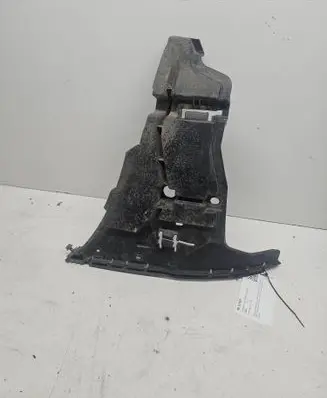Volvo S60 Front bumper mounting bracket 08693181