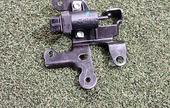 Renault Trafic III (X82) Turbo solenoid valve 149320381R