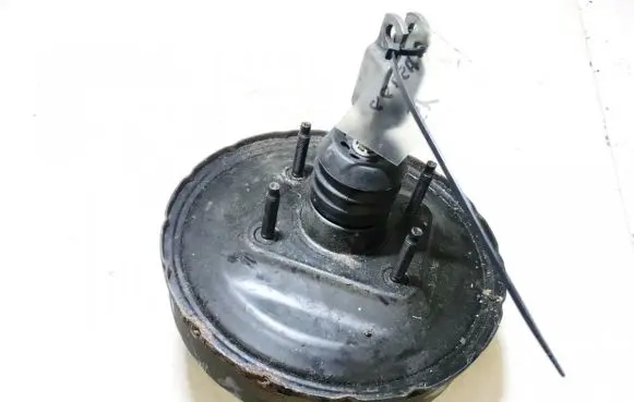Mazda 323 Brake booster