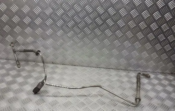 Ford C-MAX I Air conditioning (A/C) pipe/hose