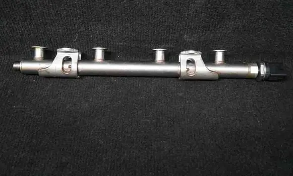 Audi Q3 8U Fuel main line pipe 04E133320D