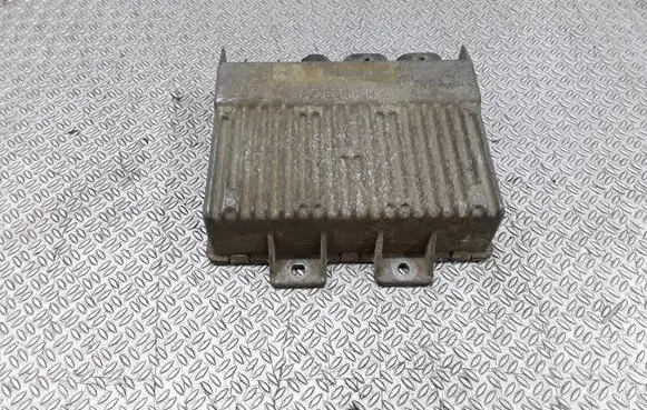 Renault Trafic I Engine control unit/module 7700311656