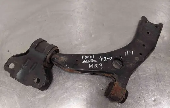 Ford Focus Front lower control arm/wishbone 1330060 501330060