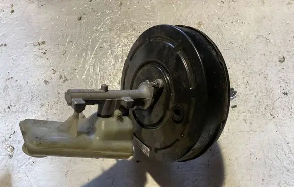 Renault Trafic II (X83) Brake booster 8200506830 8342 93857441