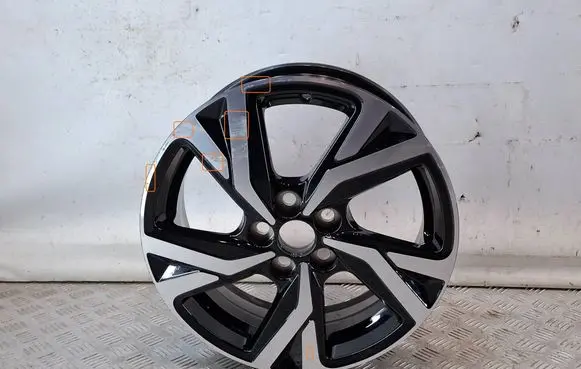 Toyota Yaris XP210 R16 alloy rim 426110DN60
