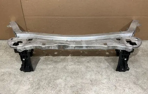 Mercedes-Benz E W213 Radiator support slam panel bracket A2136206300