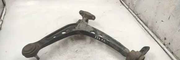 BMW 3 E46 Front lower control arm/wishbone r028