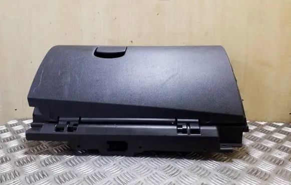 Subaru Outback Glove box set 66208AJ010