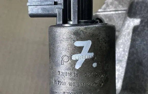 Opel Vivaro EGR valve 7700107471