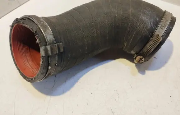 Volvo XC60 Intercooler hose/pipe