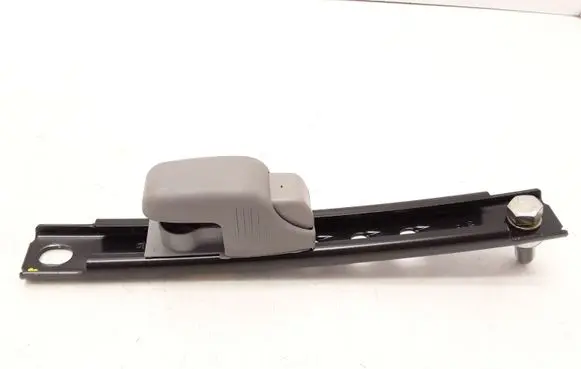 Nissan Almera Tino Seat belt height adjuster 