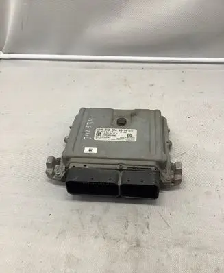 Mercedes-Benz B W246 W242 Engine control unit/module A2709000900 0261S08233