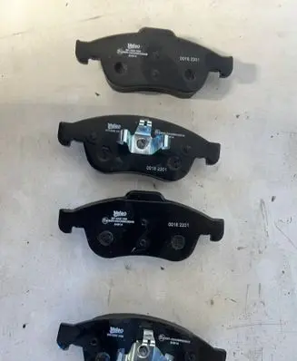 Renault Megane III Brake pads (front) 301059 00182201