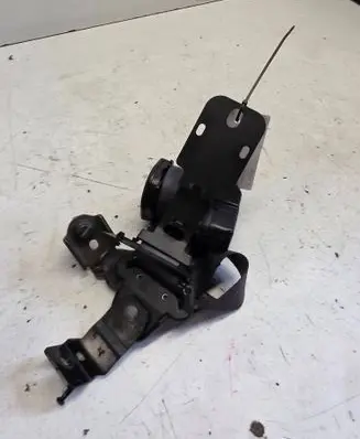 Volvo V70 Rear seatbelt 8665867