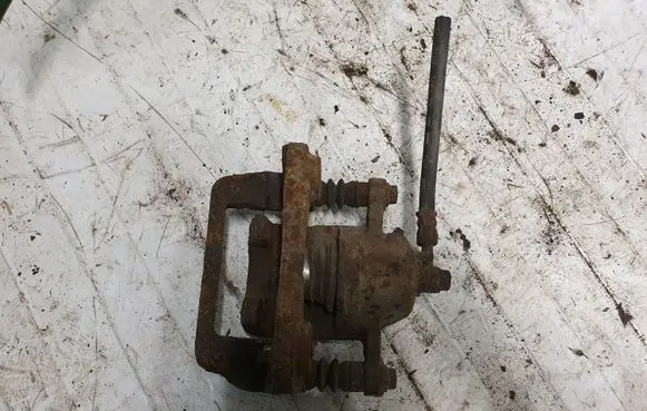 Hyundai Sonata Rear brake caliper NOCODE