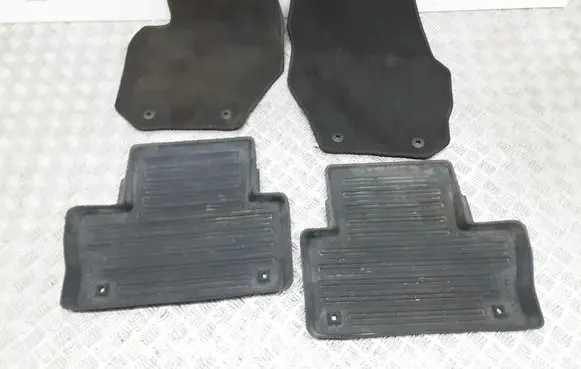 Volvo XC60 Car floor mat set 