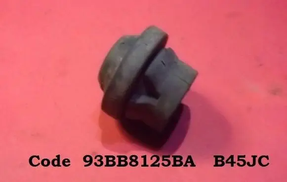 Ford Mondeo MK I Radiator mount bracket 93BB8125BA B45JC