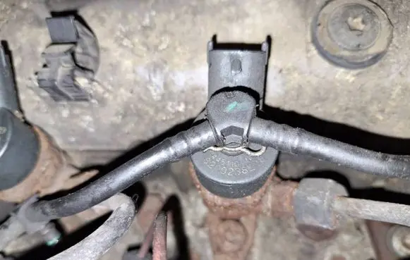 Renault Trafic II (X83) Fuel injector 0445110146 8200238528