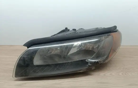Volvo S80 Headlight/headlamp 30796139 6331100000